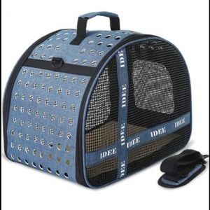 Soft-Sided Airline Approved Carrier with Ventilated Mesh Windows for Small Pets